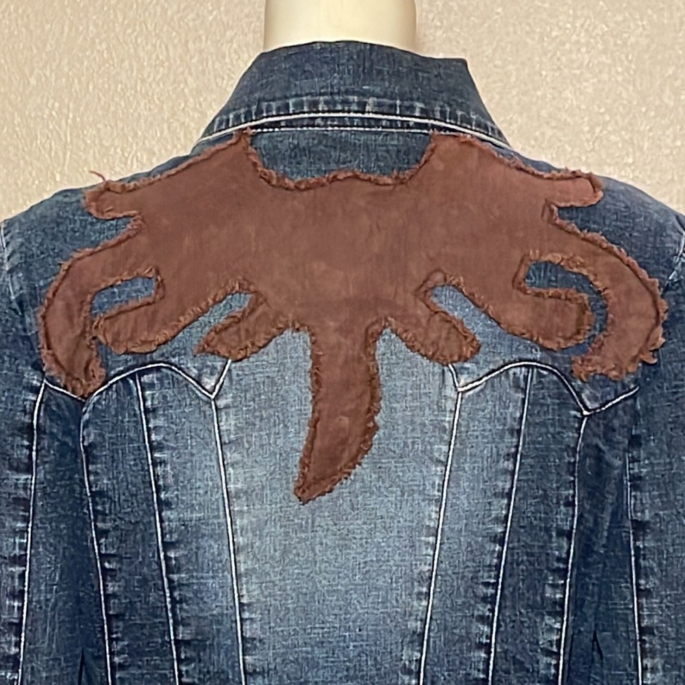 A.M.I Jean jacket - Picture 4 of 11